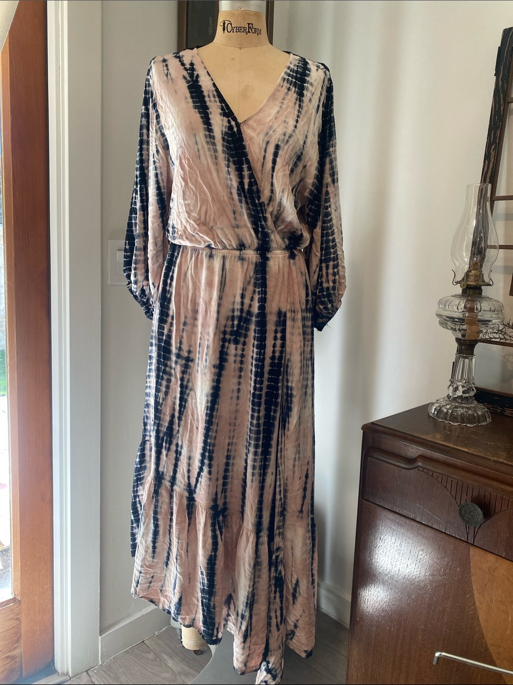 Young Fabulous & Broke Blush and Navy Tie-Dye Wrap Maxi Dress
